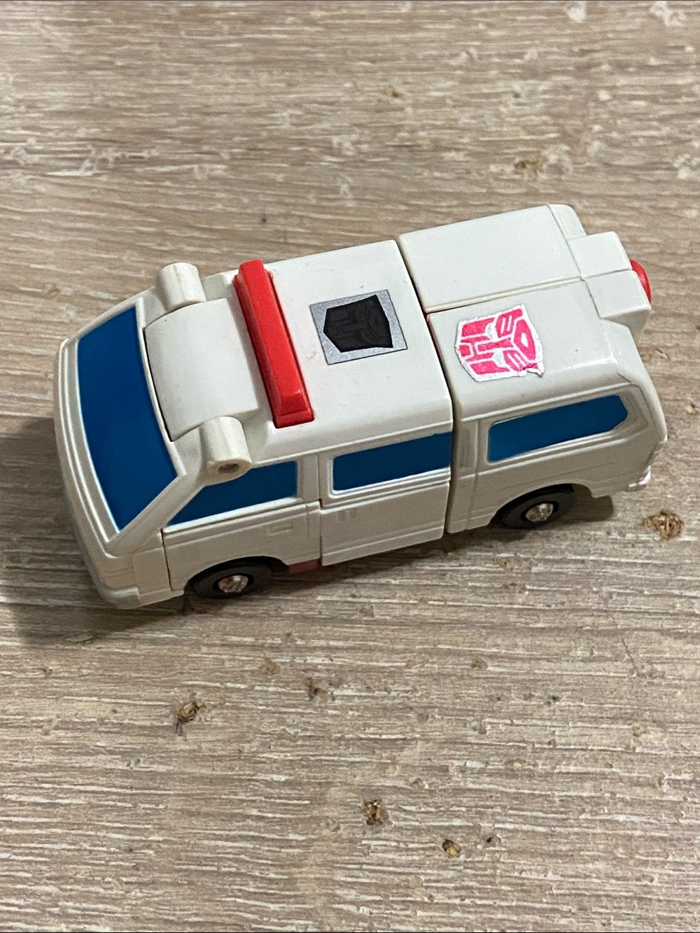 Vintage 1986 Transformers G1 First Aid Protectobot Figure Hasbro Takara